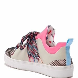 Girls Steve Madden sneakers